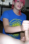 Emo Adolescente Masturbación con la mano Abby de trueamateurmodels.com