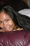 Amateur Thai Mädchen Verbreitung Nackt Mia